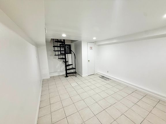 3rd image of 114 W 76th St APT Bf
