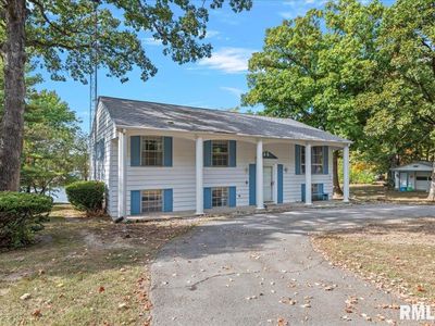 30571 Walnut Dr, Girard, IL, 62640