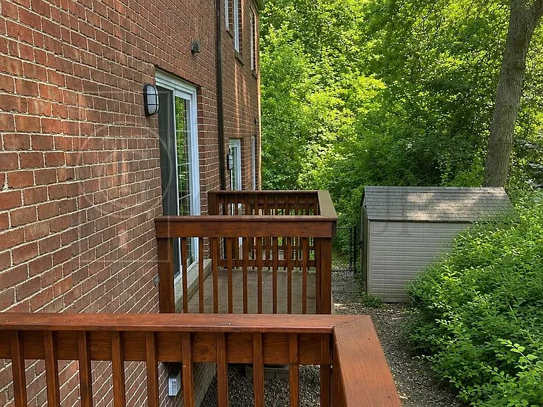 215 West St — Photo 7