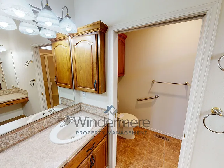 136 Costello Pl — Photo 12