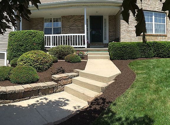 2nd image of 305 Palomino Dr