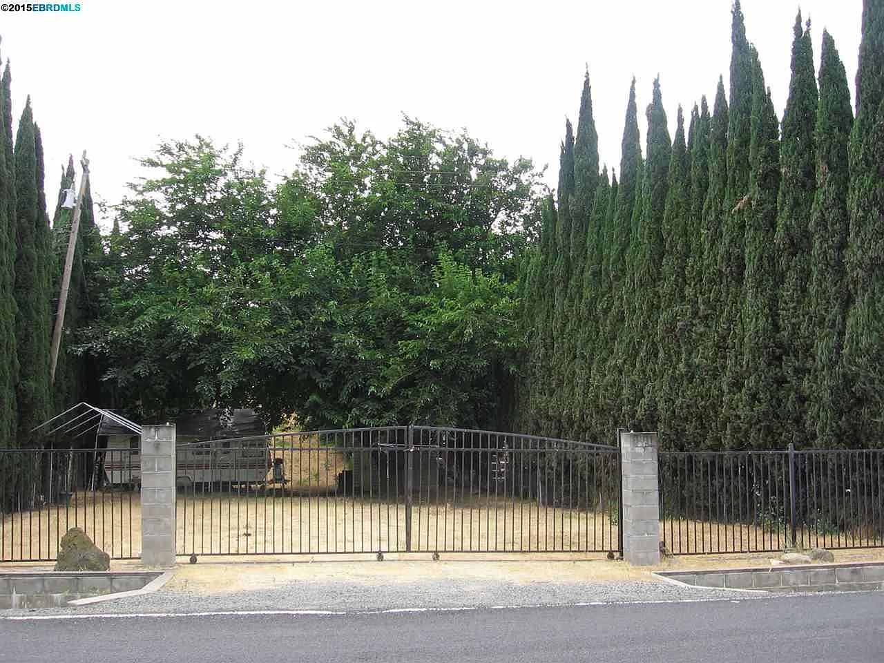 1632 Taylor Rd photo 1