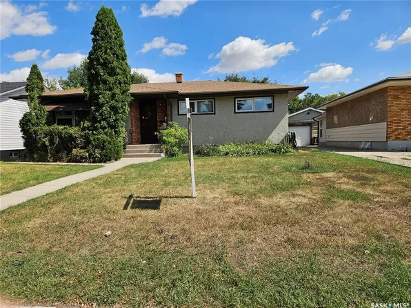1311 rothwell STREET, Regina, SK S4N 2B2