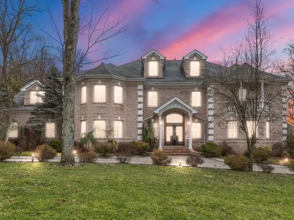 52 Redmont Rd, Watchung Boro, NJ 07069