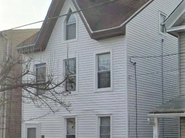 317 Broad St, Beverly, NJ 08010