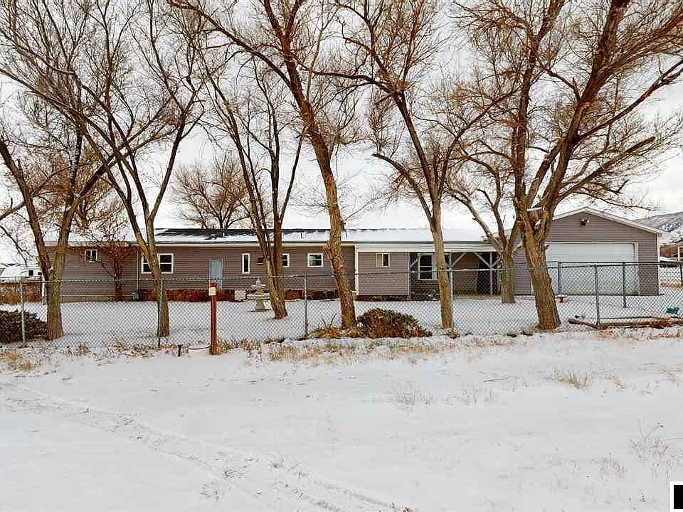 1st image of 409 Douglas Dr
