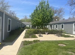 104 E Scranton Ave APT 2, Lake Bluff, IL 60044