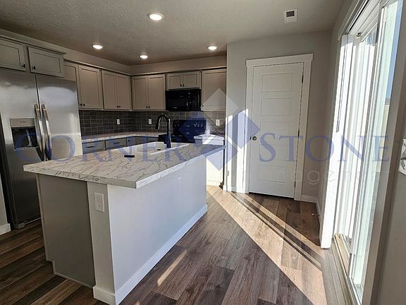4th image of 3488 W Early Light Dr