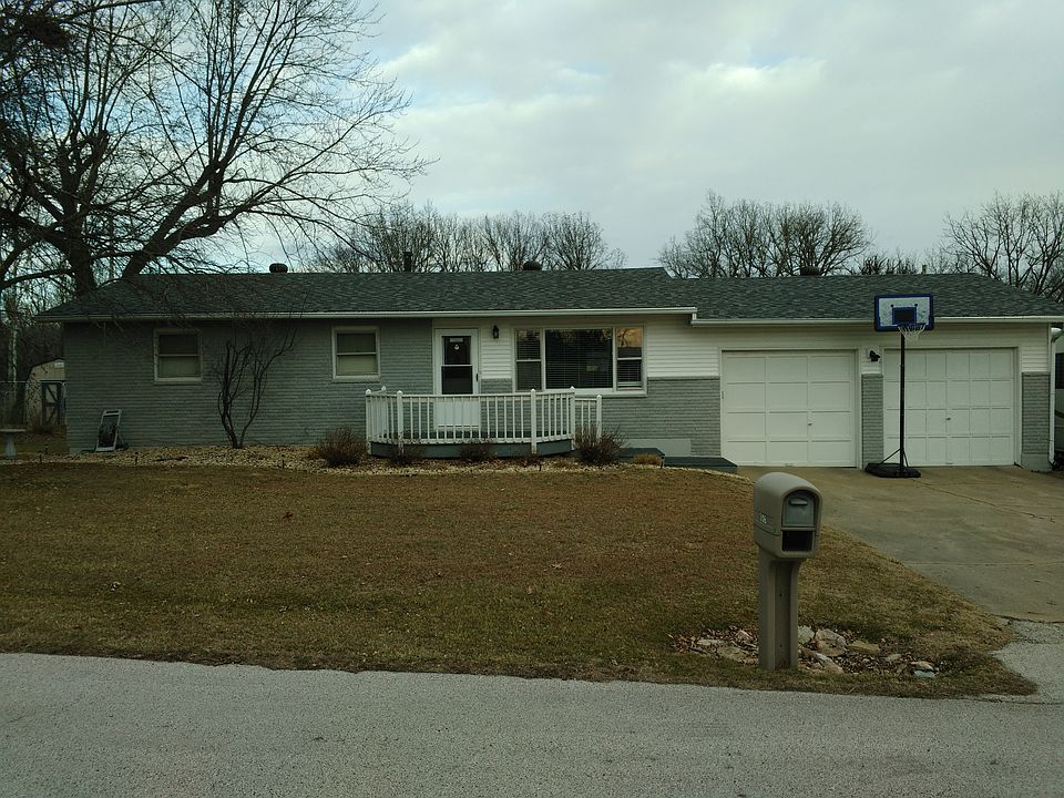 1st image of 806 McKee Dr