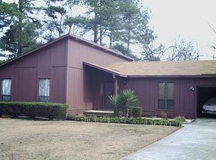 2095 Lothbury Dr, Fayetteville, NC 28304