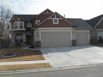 2nd image of 978 N Shadowfox Ave