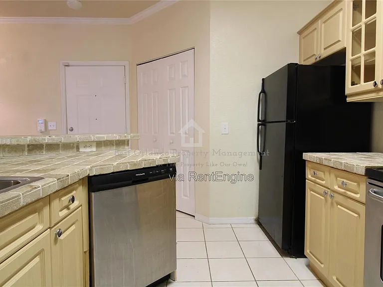 3561 Conroy Rd #217-1 — Photo 7