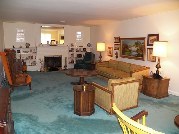 2nd image of 429 Glen Ave