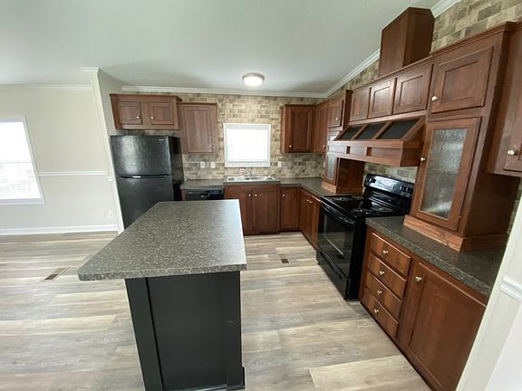 3rd image of 3358 Willow Ln