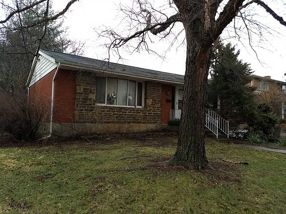 3rd image of 2 Shenandoah Dr