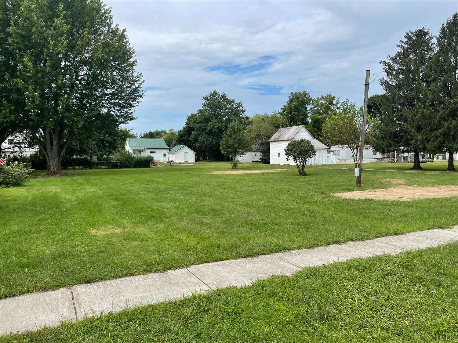 145 Sherman St, Sabina, OH 45169 Zillow