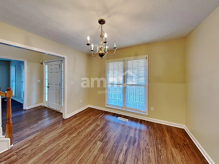 94 Crestview Dr — Photo 6