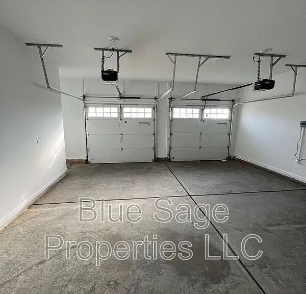 16423 Demi Dr — Photo 21