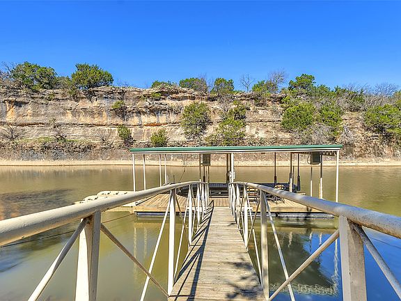 5th image of 2024 Bluff Creek Dr