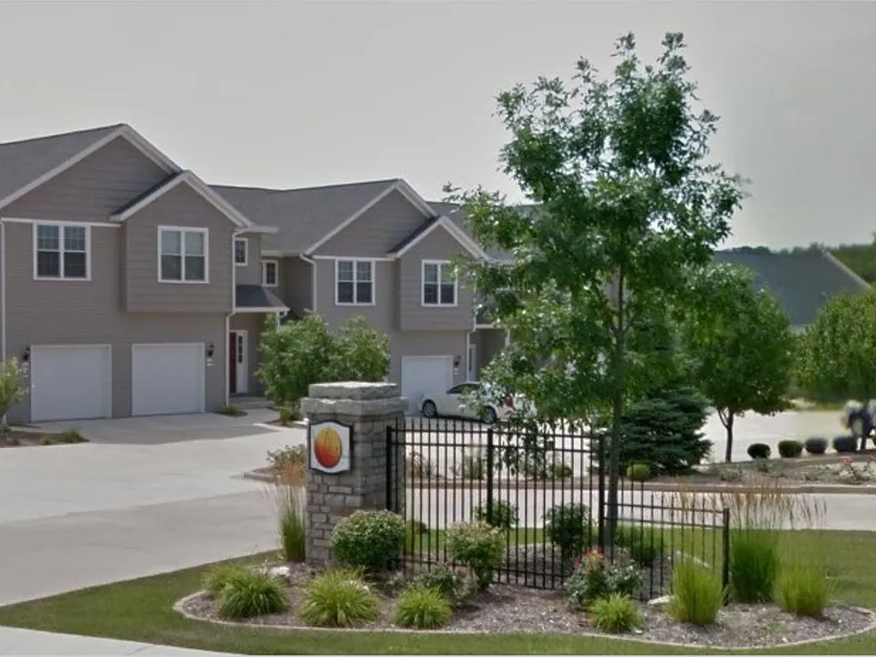 810 W Trailcreek Dr