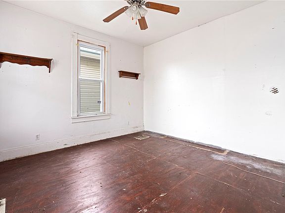 4th image of 2022 Kenneth Ave