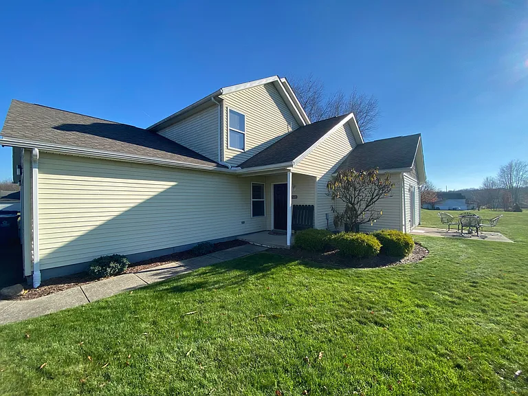 Landscaping and lawncare included with rent