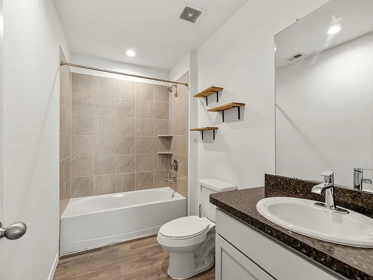 5451 Tuscany Hills Ln — Photo 32