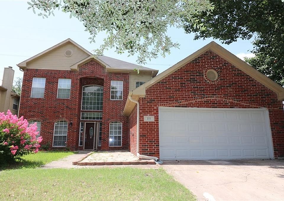 1st image of 223 Crane Dr