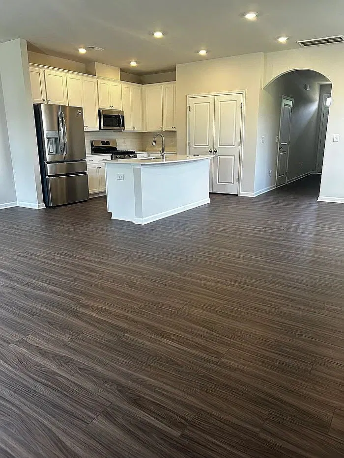 3 bed, 2.5 bath, $2,000 — Photo 4