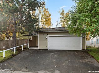 1634 Stanford Dr, Anchorage, AK 99508