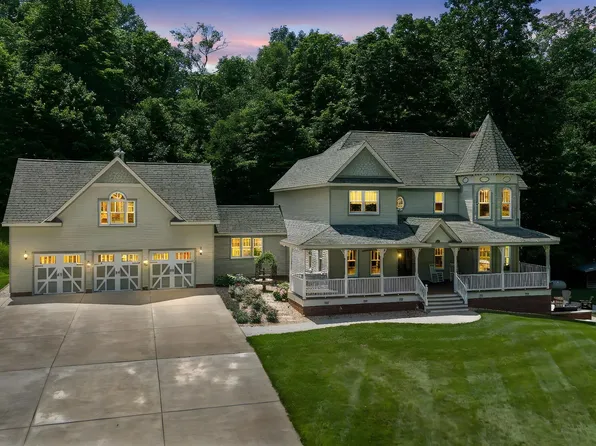 818 Emerald Dr, Lafayette, IN 47905