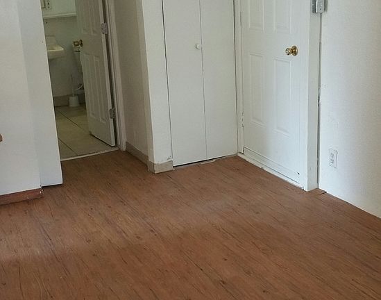 4th image of 2622 N Los Altos Ave APT 3