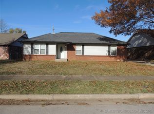 404 W Vicksburg St, Broken Arrow, OK 74011