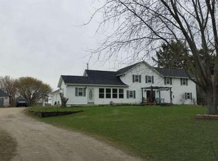 8340 Prospect Dr, Kewaskum, WI 53040