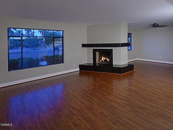2nd image of 5643 E Holmes St