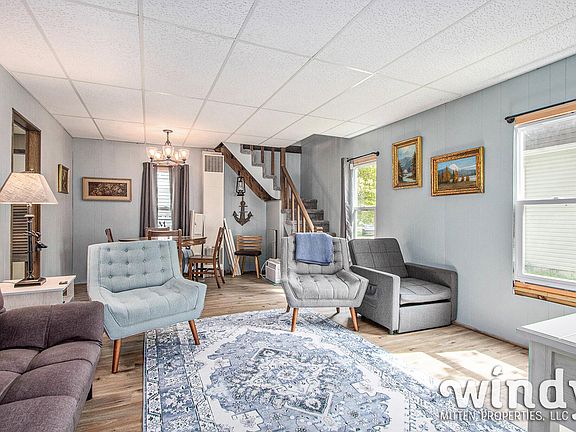 4th image of 5412 Forest Ave