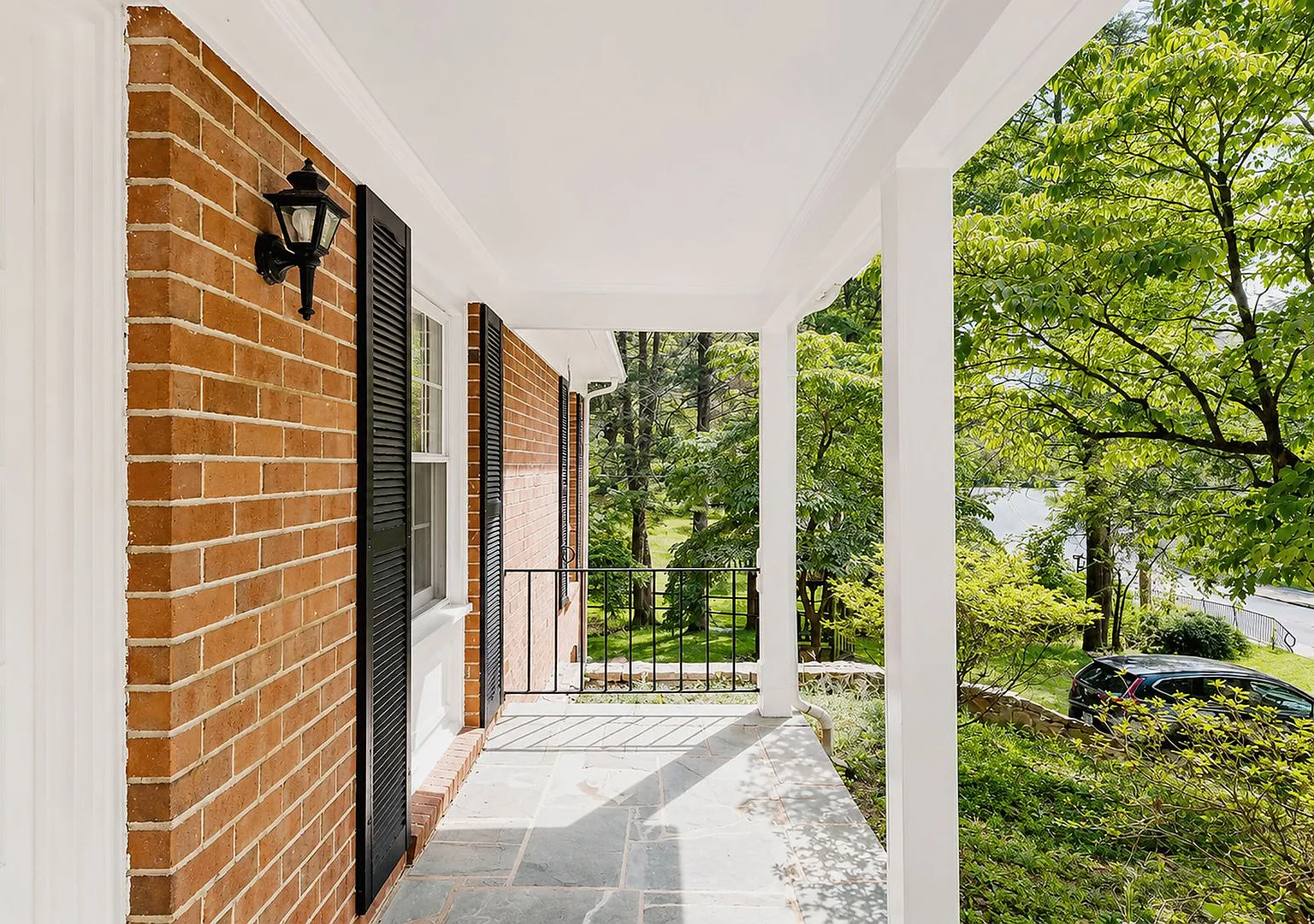 Spacious Pet-Friendly Greenbrier Home with Recent Updates + Lawn Care Included — Photo 1