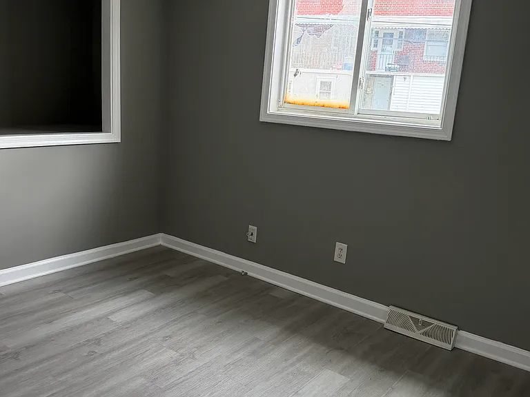 3800 Pascal Ave #1 — Photo 2