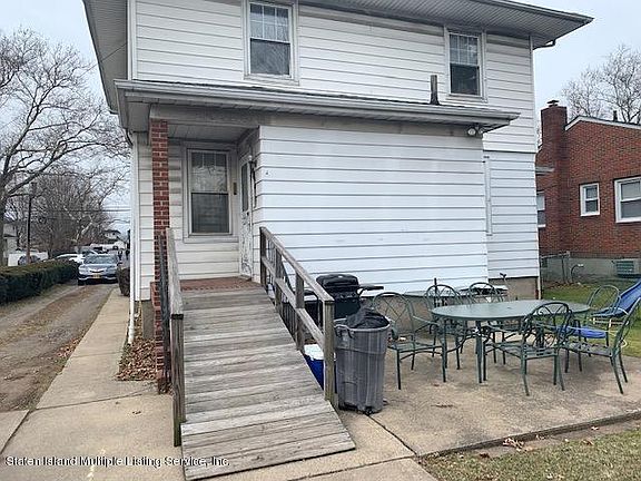 3rd image of 1289 Richmond Ave