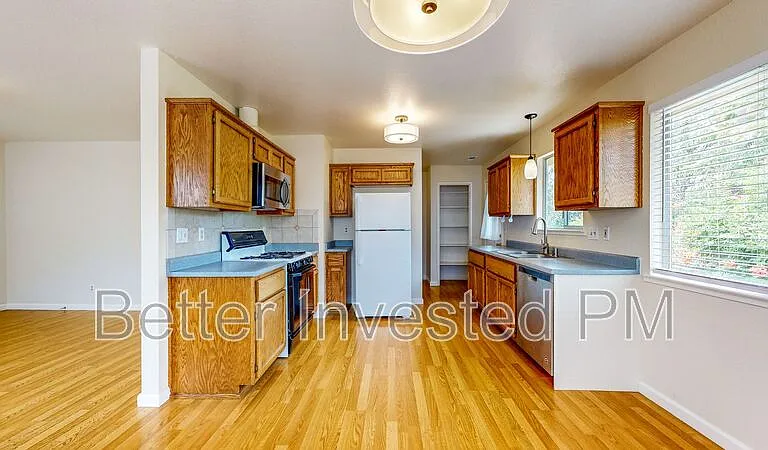 832 S Orchard Ave — Photo 13