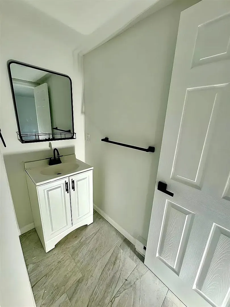 586 Route 23 LLC — Photo 1