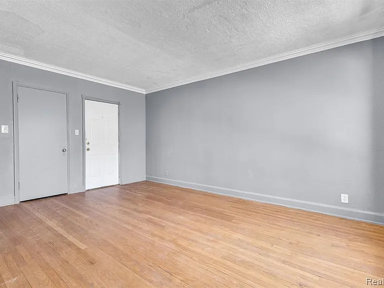 17701 Manderson Rd — Photo 30