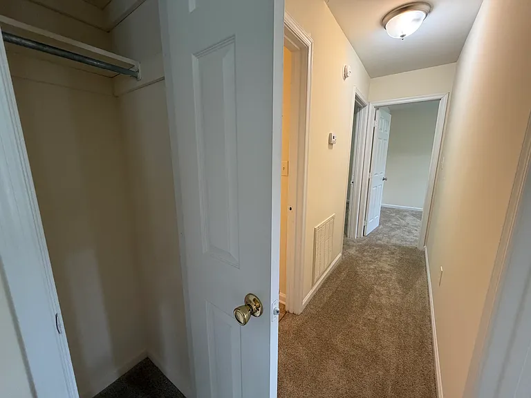 115 McConville Rd #B — Photo 10