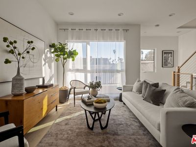 6118 Marbella Pl, Los Angeles, CA, 90038