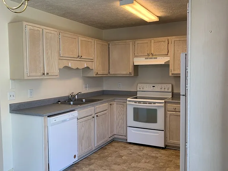 2407 Oban Ct — Photo 13