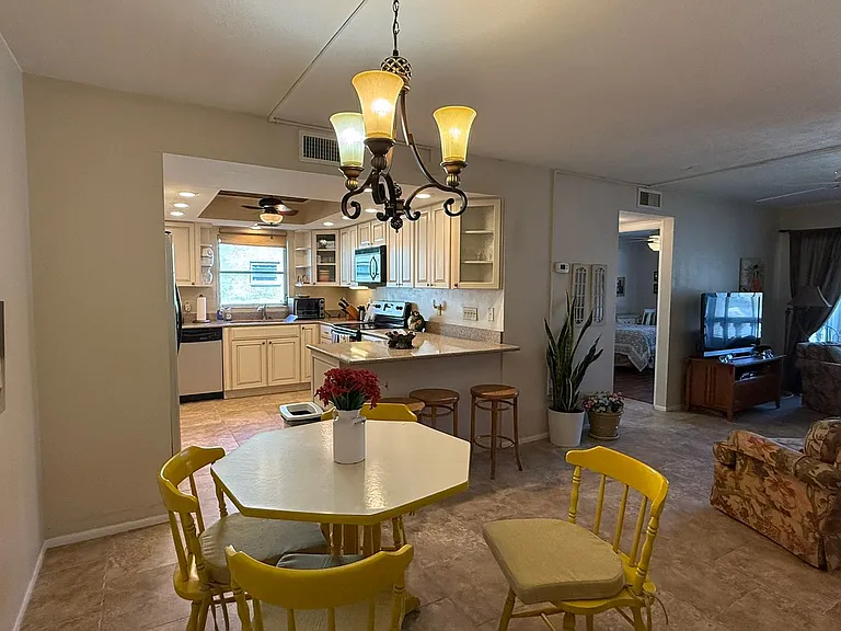 1250 S Pinellas Ave #802 — Photo 4