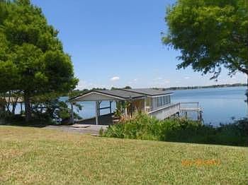 3rd image of 139 Killarney Dr