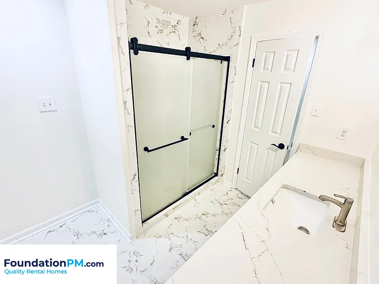 8712 Carrollwood Ln — Photo 23