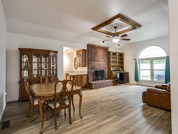 3rd image of 4605 Osborn Ln