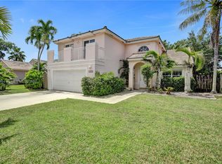 15970 SW 72nd Ter, Miami, FL 33193